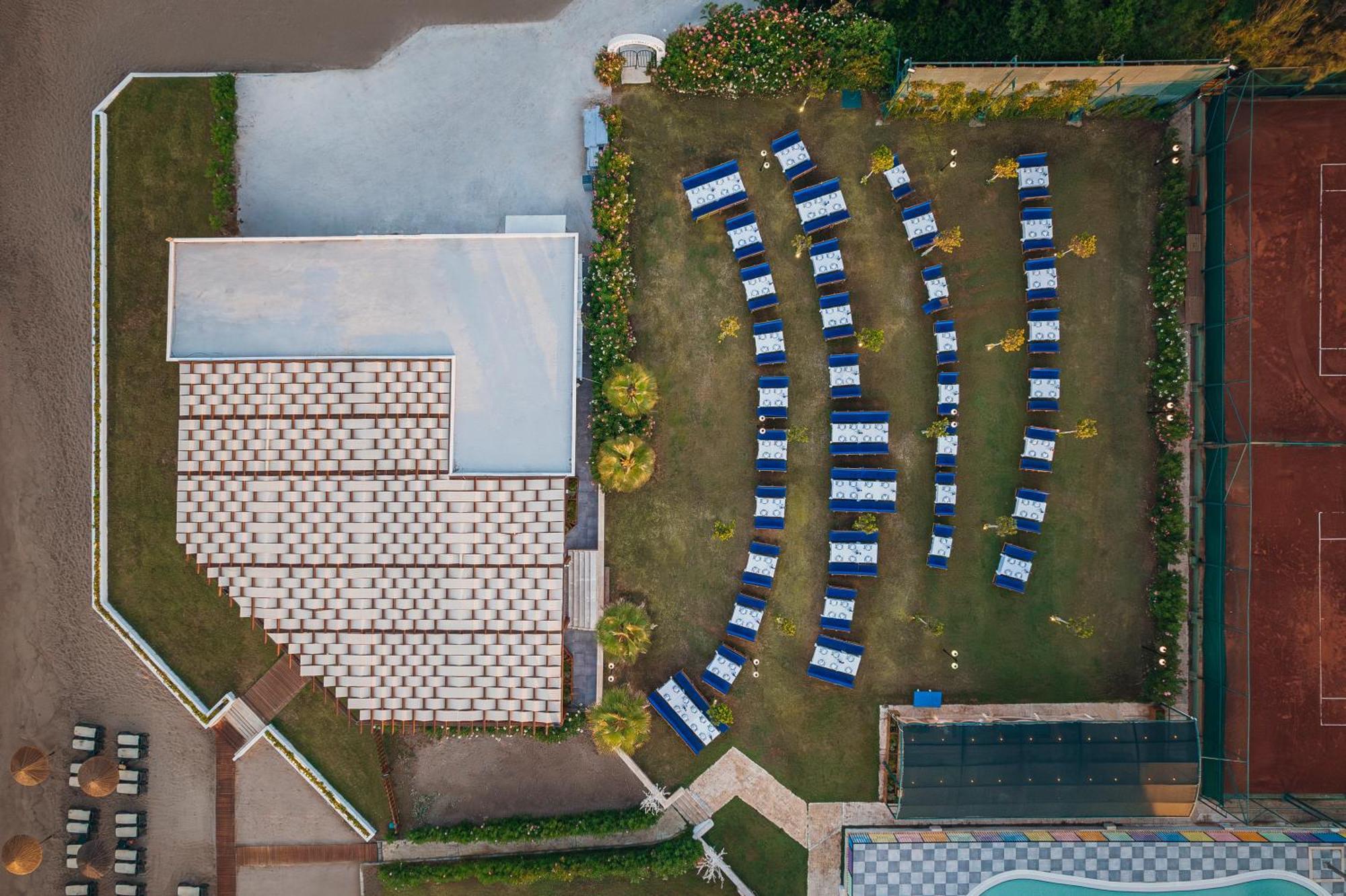Kremlin Palace Αττάλεια Εξωτερικό φωτογραφία Aerial view of the school's main building