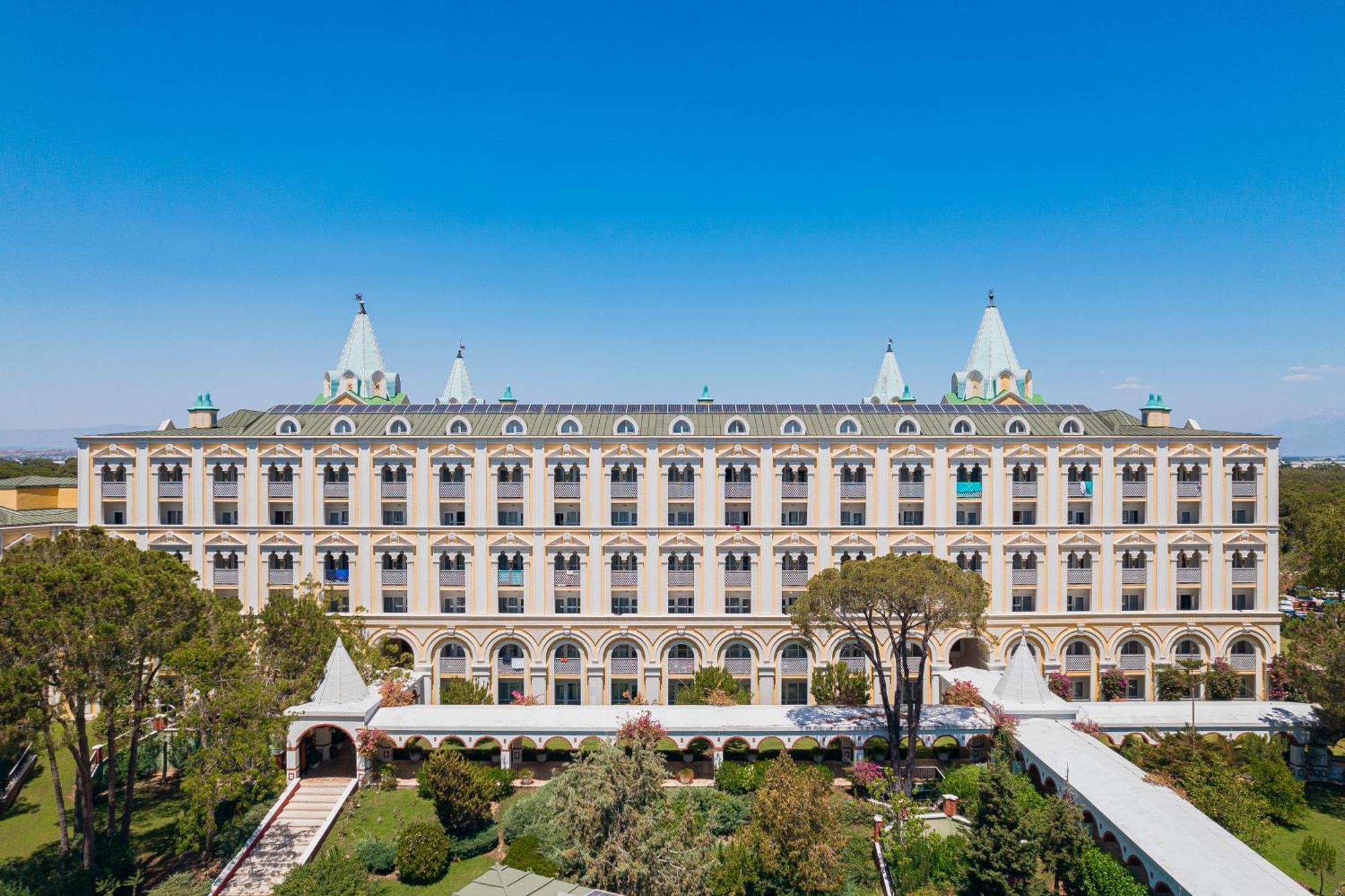 Kremlin Palace Αττάλεια Εξωτερικό φωτογραφία The American University of Rome