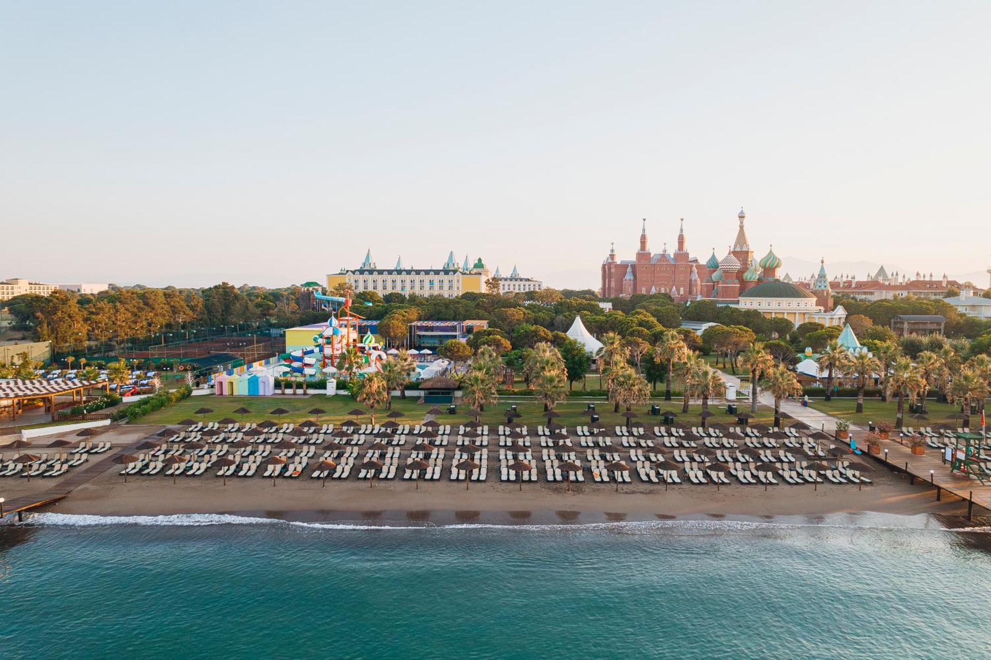 Kremlin Palace Αττάλεια Εξωτερικό φωτογραφία The beach at the complex