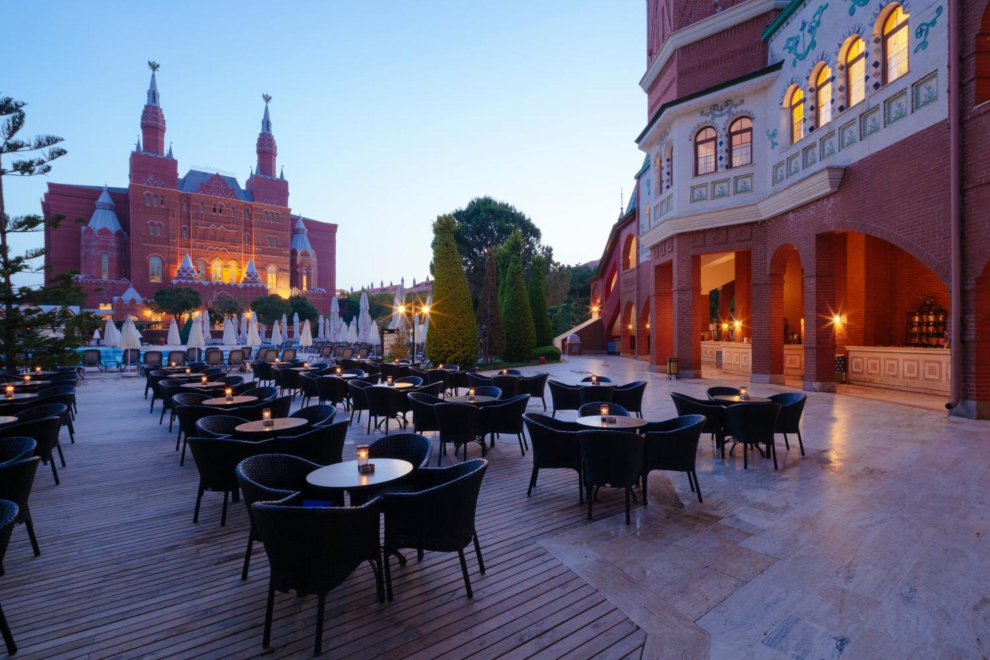 Kremlin Palace Αττάλεια Εξωτερικό φωτογραφία The terrace of the hotel