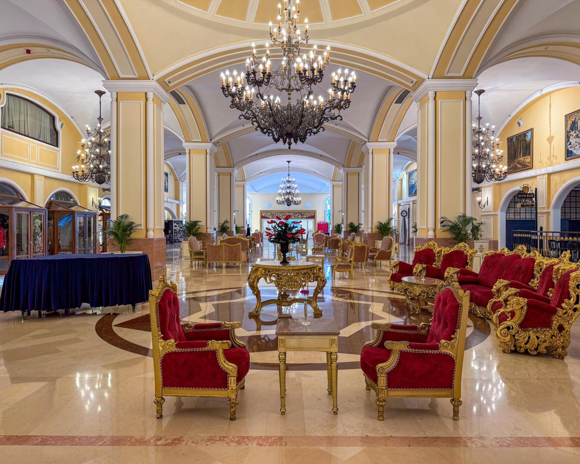 Kremlin Palace Αττάλεια Εξωτερικό φωτογραφία Lobby